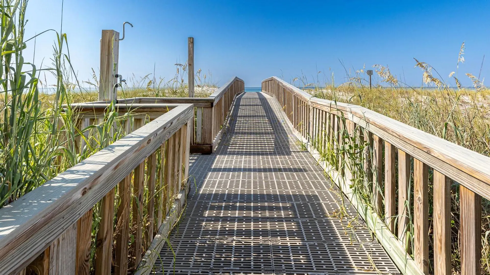 Harbor Landing 601B- By Holiday Isle Properties Destin