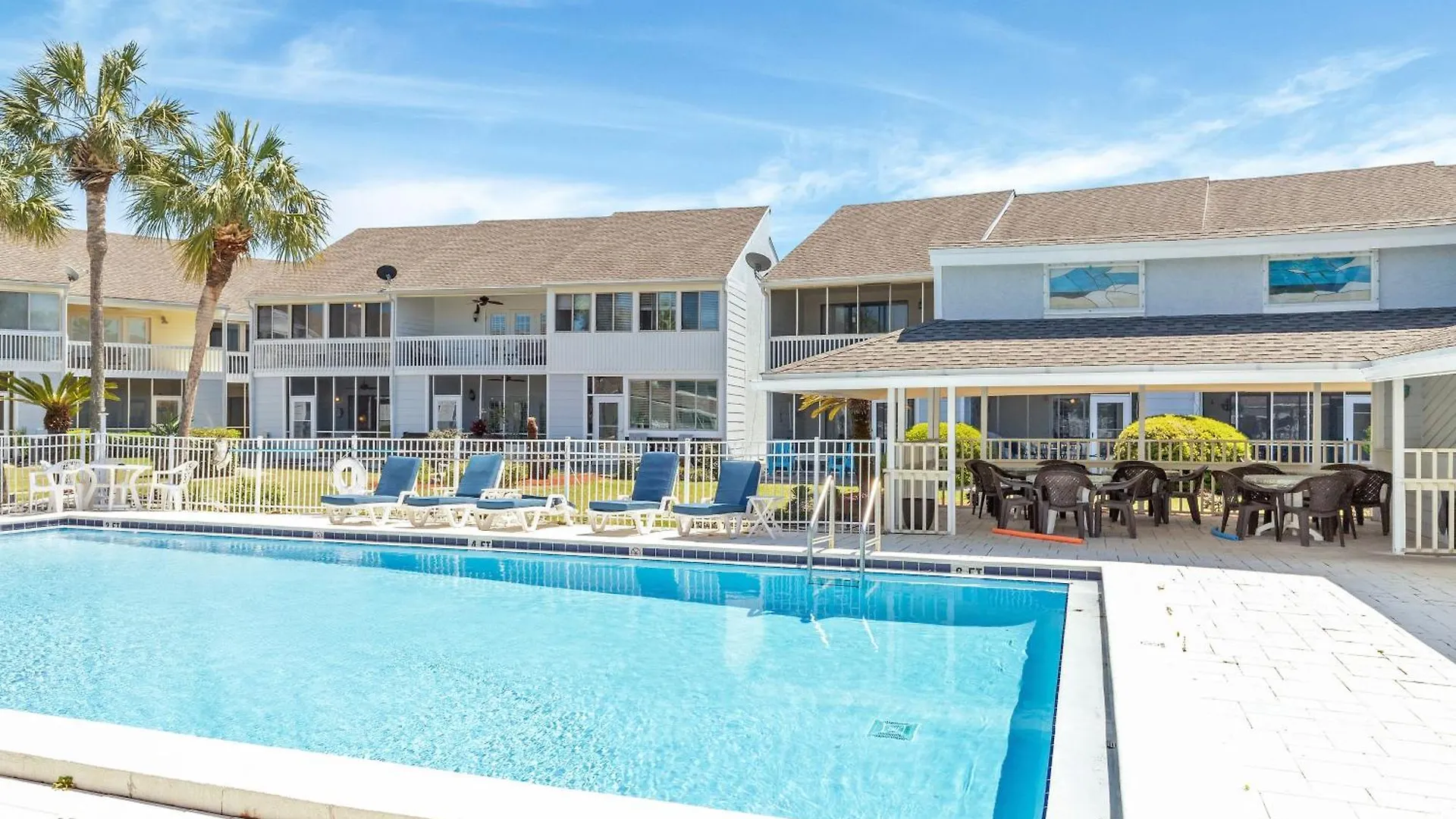 Harbor Landing 601B- By Holiday Isle Properties Destin
